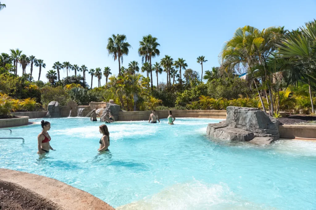 💦☀️ Hidromasaje: Relax y diversión en Aqualand Costa Adeje